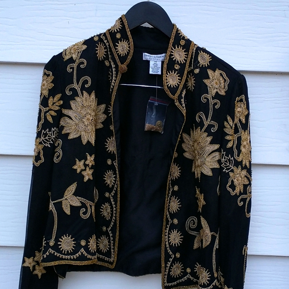 New--Beautiful Tapestry Silk Jacket! - Picture 1 of 16